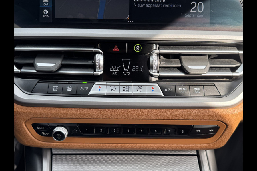 BMW 3-serie 320e 204PK HYBRID BUSINESS LEDER/CAMERA/TREKHAAK