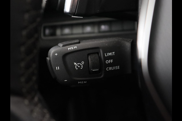 Peugeot 3008 1.6 HYbrid 225 Allure | Stoelverwarming | Camera | Half leder | Carplay | Navigatie | Full LED | Parkeerhulp | Digital Cockpit | Cruise control | PHEV