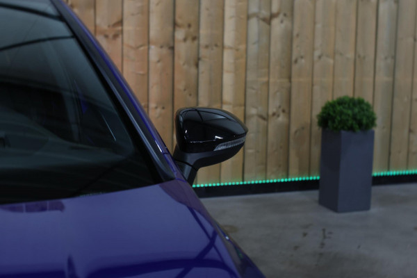 Volkswagen Golf 2.0 TSI R 4Motion *Akra*Pano*Leder*H&K*Performance*