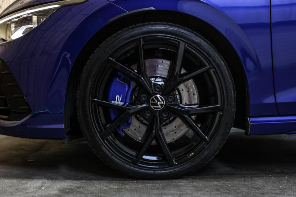 Volkswagen Golf 2.0 TSI R 4Motion *Akra*Pano*Leder*H&K*Performance*