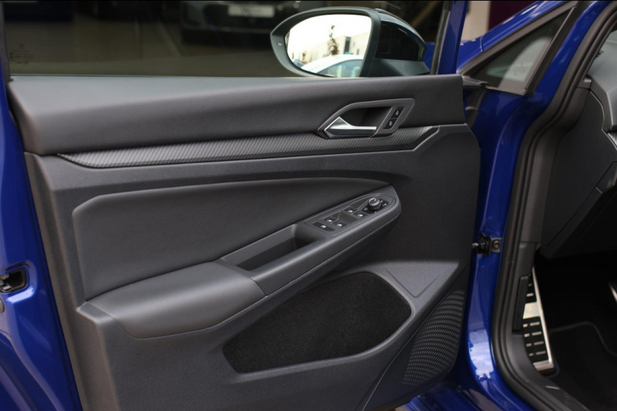 Volkswagen Golf 2.0 TSI R 4Motion *Akra*Pano*Leder*H&K*Performance*