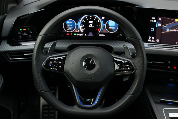 Volkswagen Golf 2.0 TSI R 4Motion *Akra*Pano*Leder*H&K*Performance*