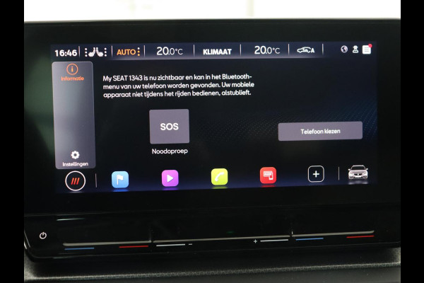 Seat Leon 1.0 TSI Style Business Intense | Trekhaak | Stoelverwarming | Carplay | Adaptive cruise | Stuurverwarming | Keyless | Camera | Navigatie | Full LED | Park Assist | Digital Cockpit