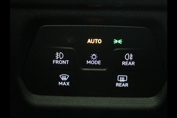 Seat Leon 1.0 TSI Style Business Intense | Trekhaak | Stoelverwarming | Carplay | Adaptive cruise | Stuurverwarming | Keyless | Camera | Navigatie | Full LED | Park Assist | Digital Cockpit