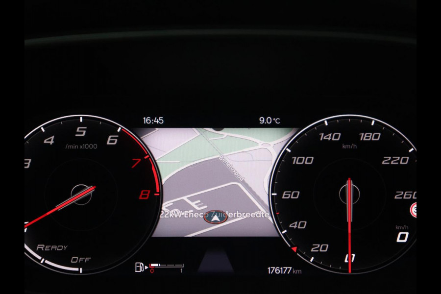 Seat Leon 1.0 TSI Style Business Intense | Trekhaak | Stoelverwarming | Carplay | Adaptive cruise | Stuurverwarming | Keyless | Camera | Navigatie | Full LED | Park Assist | Digital Cockpit