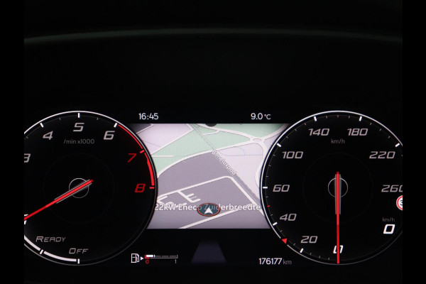 Seat Leon 1.0 TSI Style Business Intense | Trekhaak | Stoelverwarming | Carplay | Adaptive cruise | Stuurverwarming | Keyless | Camera | Navigatie | Full LED | Park Assist | Digital Cockpit