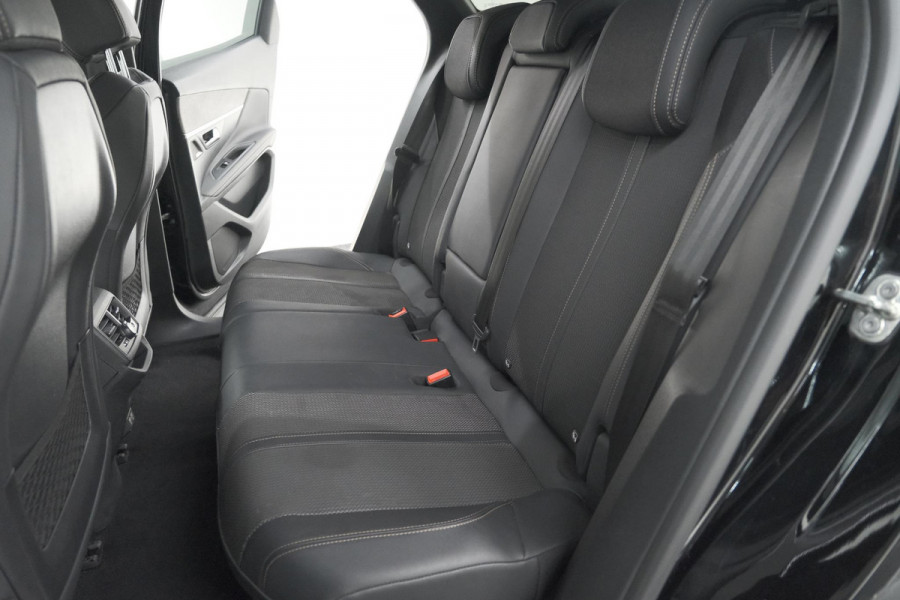 Peugeot 3008 1.2 Hybrid 136 e-DCS6 GT | 360 Camera | Adaptieve Cruise Control | Elektronische Kofferklep | Navigatie