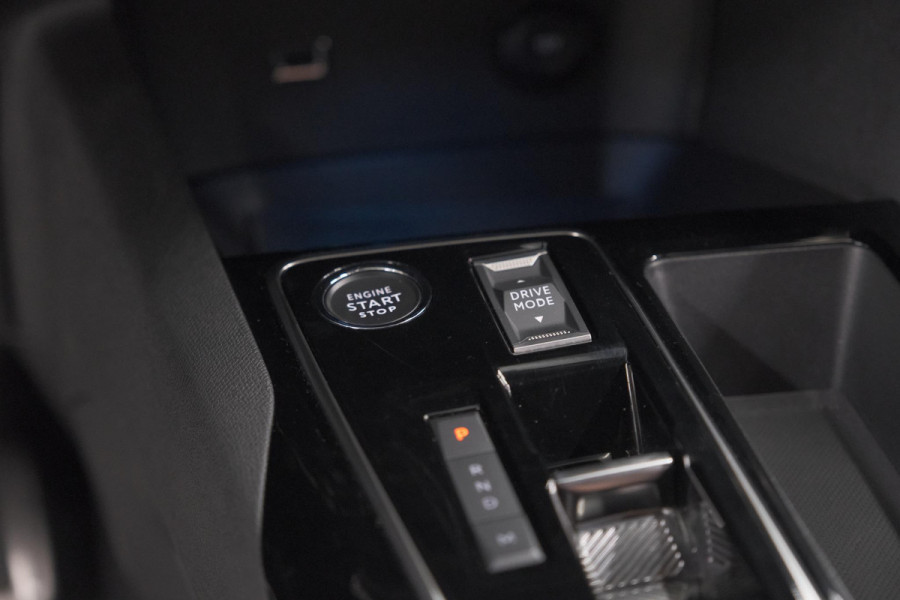 Peugeot 3008 1.2 Hybrid 136 e-DCS6 GT | 360 Camera | Adaptieve Cruise Control | Elektronische Kofferklep | Navigatie