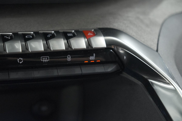 Peugeot 3008 1.2 Hybrid 136 e-DCS6 GT | 360 Camera | Adaptieve Cruise Control | Elektronische Kofferklep | Navigatie