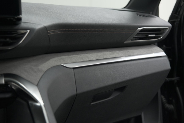 Peugeot 3008 1.2 Hybrid 136 e-DCS6 GT | 360 Camera | Adaptieve Cruise Control | Elektronische Kofferklep | Navigatie