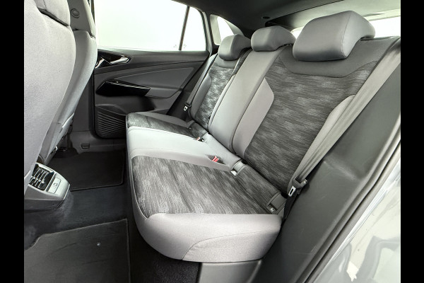 Volkswagen ID.4 77kWh SOH 92% 21"LM Trekhaak Adap.Cruise + stop&go Apple Carplay Android Auto Navi Life Ecc Pdc Stoelverwarming Front assist Bluetooth Connected services Led Rijstrooksensor Wifi 1e Eigenaar Origineel Nederlandse Auto 1.000KG Trekvermogen