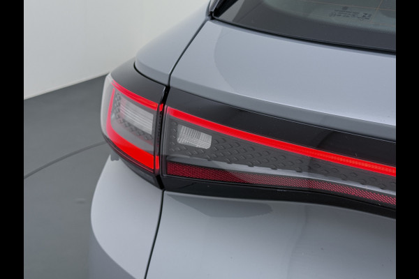 Volkswagen ID.4 77kWh SOH 92% 21"LM Trekhaak Adap.Cruise + stop&go Apple Carplay Android Auto Navi Life Ecc Pdc Stoelverwarming Front assist Bluetooth Connected services Led Rijstrooksensor Wifi 1e Eigenaar Origineel Nederlandse Auto 1.000KG Trekvermogen