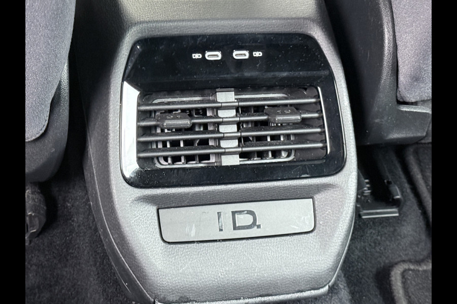 Volkswagen ID.4 77kWh SOH 92% 21"LM Trekhaak Adap.Cruise + stop&go Apple Carplay Android Auto Navi Life Ecc Pdc Stoelverwarming Front assist Bluetooth Connected services Led Rijstrooksensor Wifi 1e Eigenaar Origineel Nederlandse Auto 1.000KG Trekvermogen