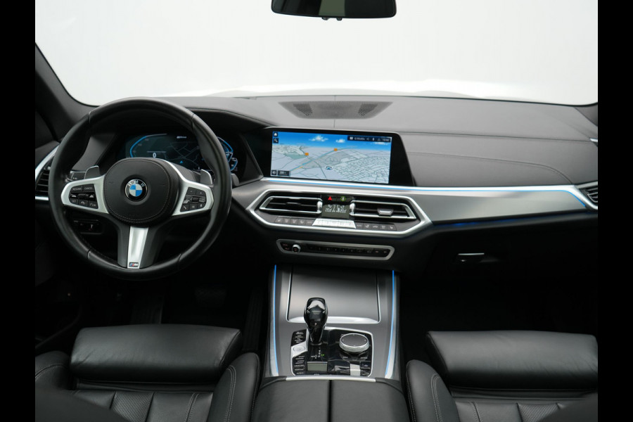 BMW X5 xDrive45e High Executive Plug In Hybrid 395pk Dealer O.H PHEV | Trekhaak Af Fabriek | Luchtvering | Panodak | Head Up | Adaptive Cruise | 360 Camera | Adaptief Onderstel | Lederen Sportstoelen Memory & Verwarmd | Apple Carplay | Sfee BMW X5 xDrive45e High Executive Plug In Hybrid 395pk Dealer O.H PHEV | Trekhaak Af Fabriek | Luchtvering | Panodak | Head Up | Adaptive Cruise | 360 Camera | Adaptief Onderstel | Lederen Sportstoelen Memory & Verwarmd | Apple Carplay | Sfee