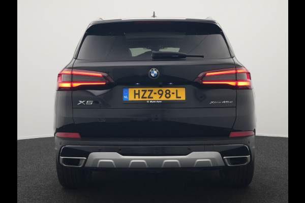 BMW X5 xDrive45e High Executive Plug In Hybrid 395pk Dealer O.H PHEV | Trekhaak Af Fabriek | Luchtvering | Panodak | Head Up | Adaptive Cruise | 360 Camera | Adaptief Onderstel | Lederen Sportstoelen Memory & Verwarmd | Apple Carplay | Sfee BMW X5 xDrive45e High Executive Plug In Hybrid 395pk Dealer O.H PHEV | Trekhaak Af Fabriek | Luchtvering | Panodak | Head Up | Adaptive Cruise | 360 Camera | Adaptief Onderstel | Lederen Sportstoelen Memory & Verwarmd | Apple Carplay | Sfee
