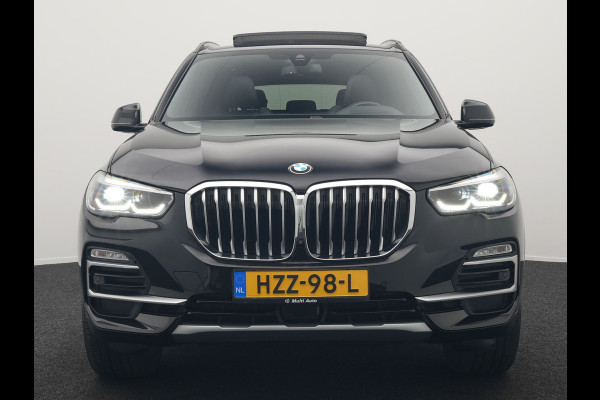 BMW X5 xDrive45e High Executive Plug In Hybrid 395pk Dealer O.H PHEV | Trekhaak Af Fabriek | Luchtvering | Panodak | Head Up | Adaptive Cruise | 360 Camera | Adaptief Onderstel | Lederen Sportstoelen Memory & Verwarmd | Apple Carplay | Sfee BMW X5 xDrive45e High Executive Plug In Hybrid 395pk Dealer O.H PHEV | Trekhaak Af Fabriek | Luchtvering | Panodak | Head Up | Adaptive Cruise | 360 Camera | Adaptief Onderstel | Lederen Sportstoelen Memory & Verwarmd | Apple Carplay | Sfee