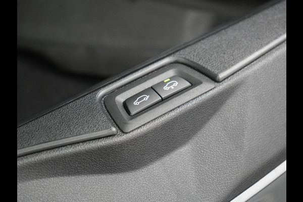 BMW X5 xDrive45e High Executive Plug In Hybrid 395pk Dealer O.H PHEV | Trekhaak Af Fabriek | Luchtvering | Panodak | Head Up | Adaptive Cruise | 360 Camera | Adaptief Onderstel | Lederen Sportstoelen Memory & Verwarmd | Apple Carplay | Sfee BMW X5 xDrive45e High Executive Plug In Hybrid 395pk Dealer O.H PHEV | Trekhaak Af Fabriek | Luchtvering | Panodak | Head Up | Adaptive Cruise | 360 Camera | Adaptief Onderstel | Lederen Sportstoelen Memory & Verwarmd | Apple Carplay | Sfee