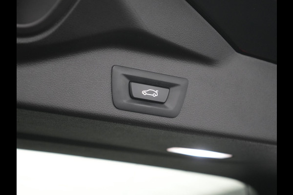 BMW X5 xDrive45e High Executive Plug In Hybrid 395pk Dealer O.H PHEV | Trekhaak Af Fabriek | Luchtvering | Panodak | Head Up | Adaptive Cruise | 360 Camera | Adaptief Onderstel | Lederen Sportstoelen Memory & Verwarmd | Apple Carplay | Sfee BMW X5 xDrive45e High Executive Plug In Hybrid 395pk Dealer O.H PHEV | Trekhaak Af Fabriek | Luchtvering | Panodak | Head Up | Adaptive Cruise | 360 Camera | Adaptief Onderstel | Lederen Sportstoelen Memory & Verwarmd | Apple Carplay | Sfee
