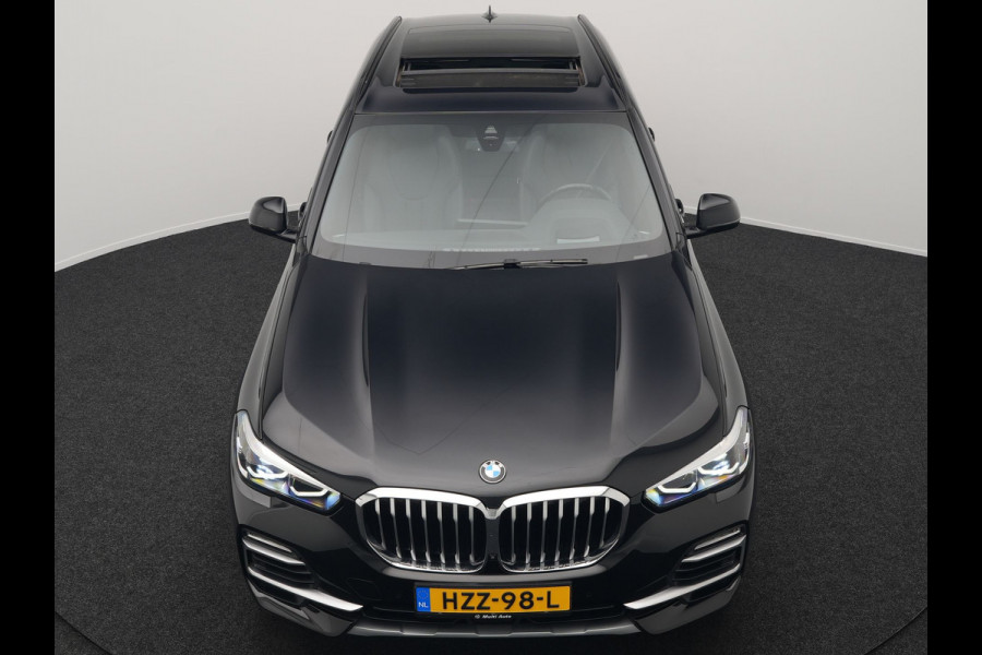 BMW X5 xDrive45e High Executive Plug In Hybrid 395pk Dealer O.H PHEV | Trekhaak Af Fabriek | Luchtvering | Panodak | Head Up | Adaptive Cruise | 360 Camera | Adaptief Onderstel | Lederen Sportstoelen Memory & Verwarmd | Apple Carplay | Sfee BMW X5 xDrive45e High Executive Plug In Hybrid 395pk Dealer O.H PHEV | Trekhaak Af Fabriek | Luchtvering | Panodak | Head Up | Adaptive Cruise | 360 Camera | Adaptief Onderstel | Lederen Sportstoelen Memory & Verwarmd | Apple Carplay | Sfee