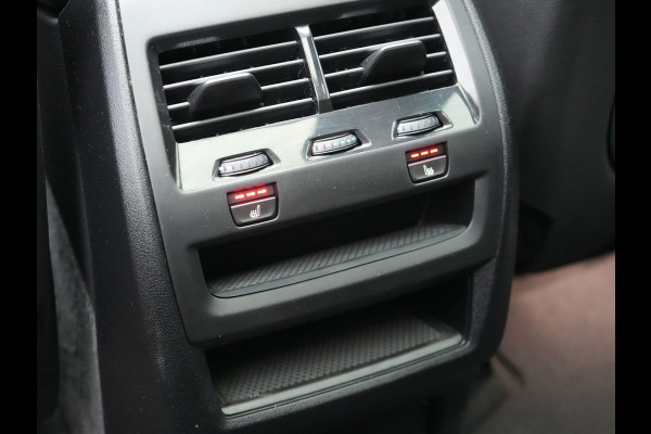 BMW X5 xDrive45e High Executive Plug In Hybrid 395pk Dealer O.H PHEV | Trekhaak Af Fabriek | Luchtvering | Panodak | Head Up | Adaptive Cruise | 360 Camera | Adaptief Onderstel | Lederen Sportstoelen Memory & Verwarmd | Apple Carplay | Sfee BMW X5 xDrive45e High Executive Plug In Hybrid 395pk Dealer O.H PHEV | Trekhaak Af Fabriek | Luchtvering | Panodak | Head Up | Adaptive Cruise | 360 Camera | Adaptief Onderstel | Lederen Sportstoelen Memory & Verwarmd | Apple Carplay | Sfee