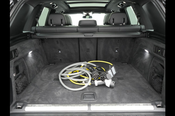 BMW X5 xDrive45e High Executive Plug In Hybrid 395pk Dealer O.H PHEV | Trekhaak Af Fabriek | Luchtvering | Panodak | Head Up | Adaptive Cruise | 360 Camera | Adaptief Onderstel | Lederen Sportstoelen Memory & Verwarmd | Apple Carplay | Sfee BMW X5 xDrive45e High Executive Plug In Hybrid 395pk Dealer O.H PHEV | Trekhaak Af Fabriek | Luchtvering | Panodak | Head Up | Adaptive Cruise | 360 Camera | Adaptief Onderstel | Lederen Sportstoelen Memory & Verwarmd | Apple Carplay | Sfee