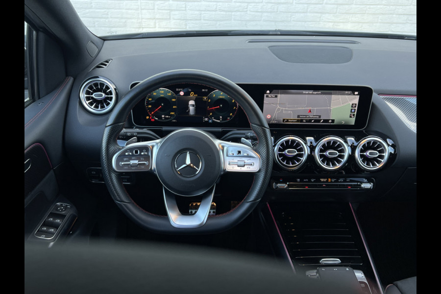 Mercedes-Benz B-Klasse 200 Business Solution AMG | Night | Camera | Sfeerverlichting | MBUX