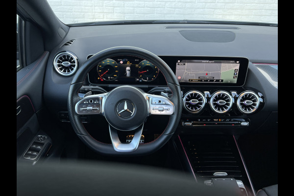 Mercedes-Benz B-Klasse 200 Business Solution AMG | Night | Camera | Sfeerverlichting | MBUX