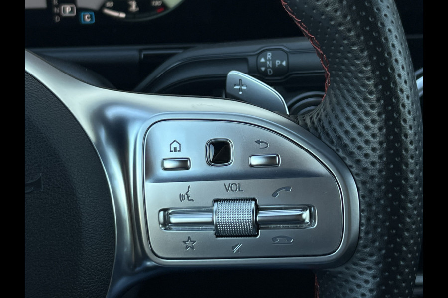 Mercedes-Benz B-Klasse 200 Business Solution AMG | Night | Camera | Sfeerverlichting | MBUX