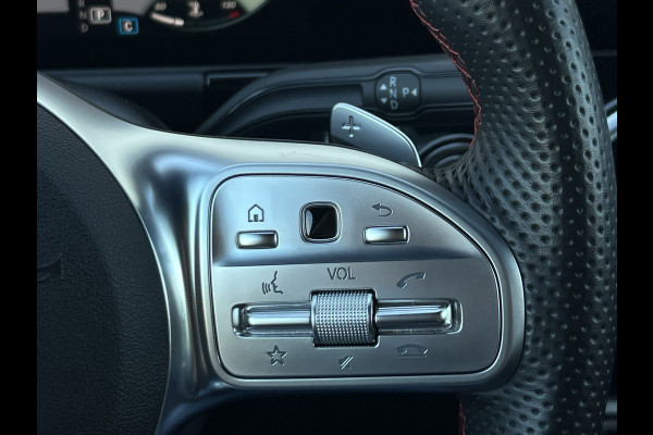 Mercedes-Benz B-Klasse 200 Business Solution AMG | Night | Camera | Sfeerverlichting | MBUX