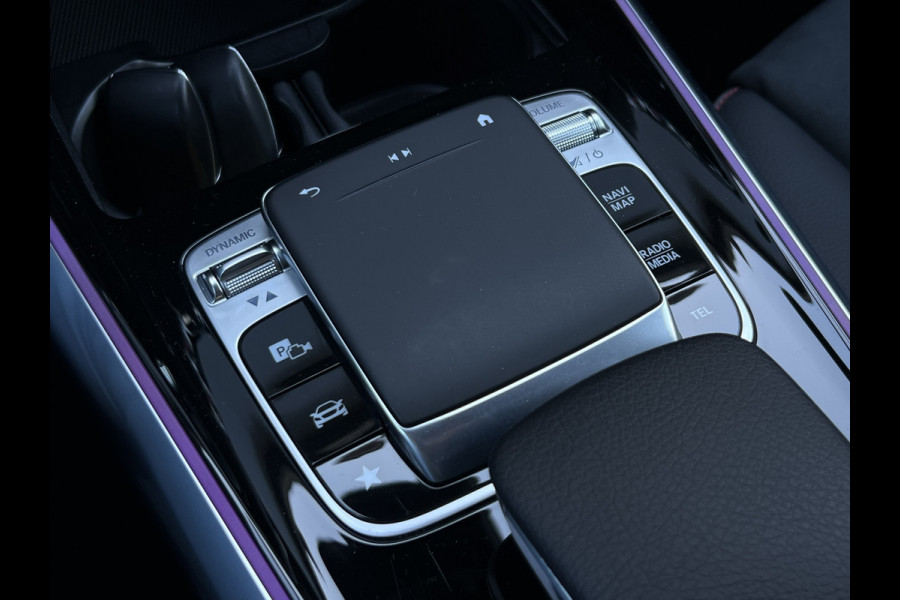 Mercedes-Benz B-Klasse 200 Business Solution AMG | Night | Camera | Sfeerverlichting | MBUX