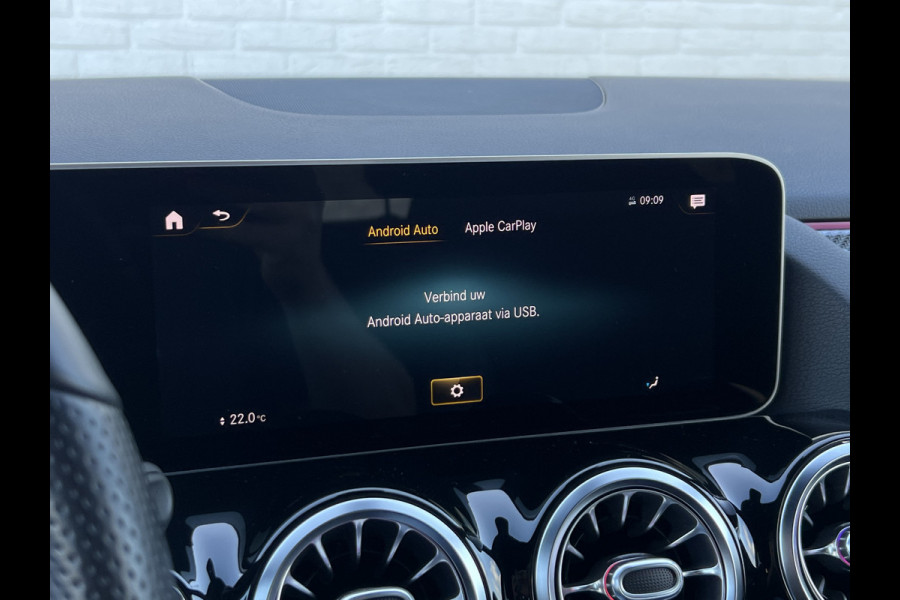 Mercedes-Benz B-Klasse 200 Business Solution AMG | Night | Camera | Sfeerverlichting | MBUX