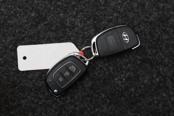 Hyundai ix20 1.4i Go! Camera Navigatie Airco