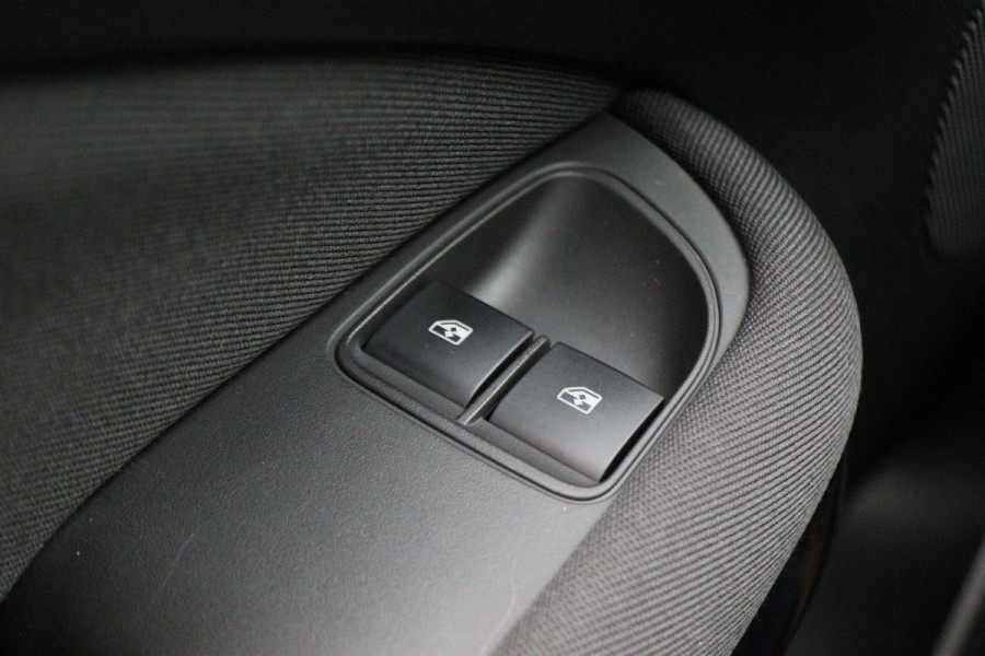 Opel ADAM 1.0 Turbo Jam Favourite Two-Tone, Airco, Cruise, Apple Carplay, Elektrische Ramen, 16''