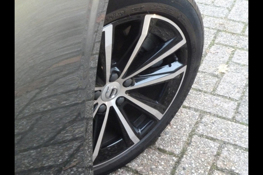 Volvo V60 2.0 T6 Plug-in hybrid AWD Plus Dark|Panodak|Pilot-Assist|BLIS|Memory|Long-Range|Denim Blue