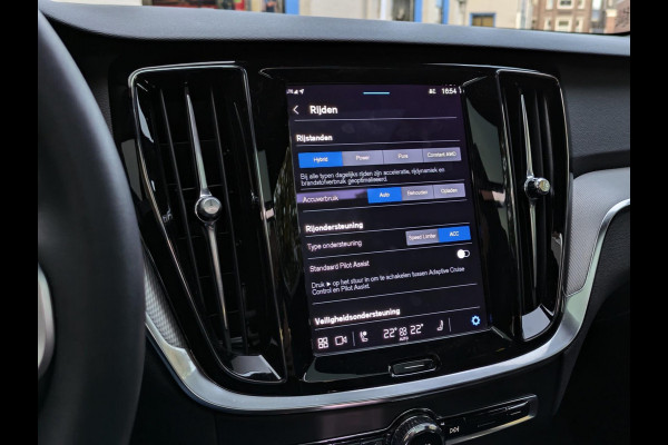 Volvo V60 2.0 T6 Plug-in hybrid AWD Plus Dark|Panodak|Pilot-Assist|BLIS|Memory|Long-Range|Denim Blue