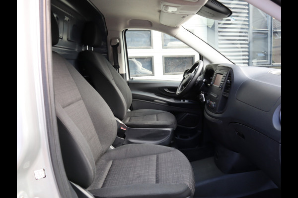 Mercedes-Benz Vito 114 CDI Automaat Euro 6 Lang L2 - Imperiaal - Trekhaak - Camera Mercedes-Benz Vito 114 CDI Automaat Euro 6 Lang L2 - Imperiaal - Trekhaak - Camera