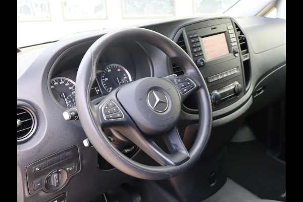 Mercedes-Benz Vito 114 CDI Automaat Euro 6 Lang L2 - Imperiaal - Trekhaak - Camera Mercedes-Benz Vito 114 CDI Automaat Euro 6 Lang L2 - Imperiaal - Trekhaak - Camera