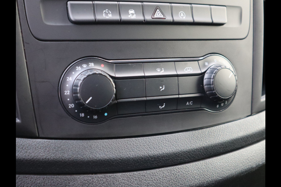 Mercedes-Benz Vito 114 CDI Automaat Euro 6 Lang L2 - Imperiaal - Trekhaak - Camera Mercedes-Benz Vito 114 CDI Automaat Euro 6 Lang L2 - Imperiaal - Trekhaak - Camera