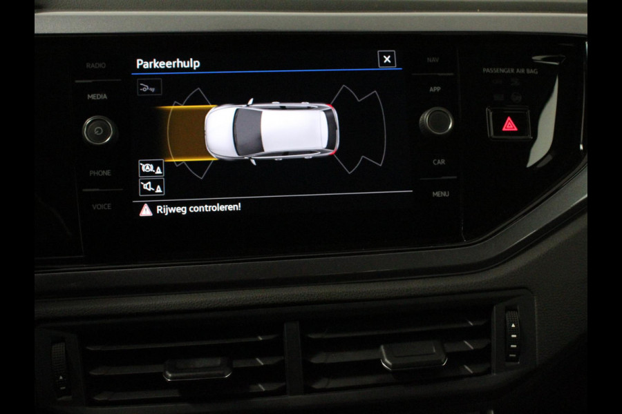 Volkswagen Polo 1.0 TSI Automaat Style Volkswagen Polo 1.0 TSI DSG Style | Navigatie | Climate Control | Adaptive Cruise Control | Camera | Lane Assist | LED Matrix | DAB | Parkeer sensoren | App Connect