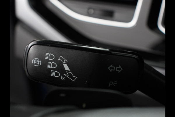 Volkswagen Polo 1.0 TSI Automaat Style Volkswagen Polo 1.0 TSI DSG Style | Navigatie | Climate Control | Adaptive Cruise Control | Camera | Lane Assist | LED Matrix | DAB | Parkeer sensoren | App Connect