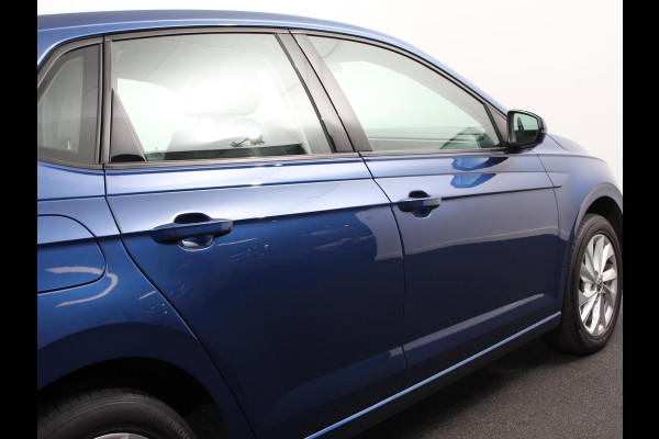 Volkswagen Polo 1.0 TSI Automaat Style Volkswagen Polo 1.0 TSI DSG Style | Navigatie | Climate Control | Adaptive Cruise Control | Camera | Lane Assist | LED Matrix | DAB | Parkeer sensoren | App Connect