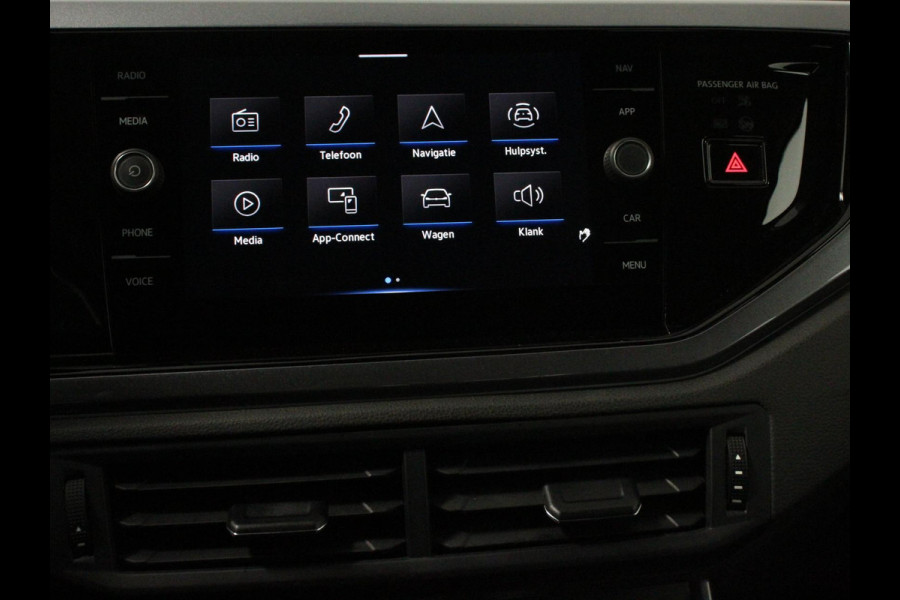 Volkswagen Polo 1.0 TSI Automaat Style Volkswagen Polo 1.0 TSI DSG Style | Navigatie | Climate Control | Adaptive Cruise Control | Camera | Lane Assist | LED Matrix | DAB | Parkeer sensoren | App Connect