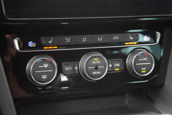 Volkswagen Passat Variant 2.0 TSI Elegance Business R ORIGINEEL NEDERLANDSE MET 18 DKM!!