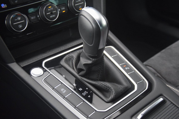 Volkswagen Passat Variant 2.0 TSI Elegance Business R ORIGINEEL NEDERLANDSE MET 18 DKM!!