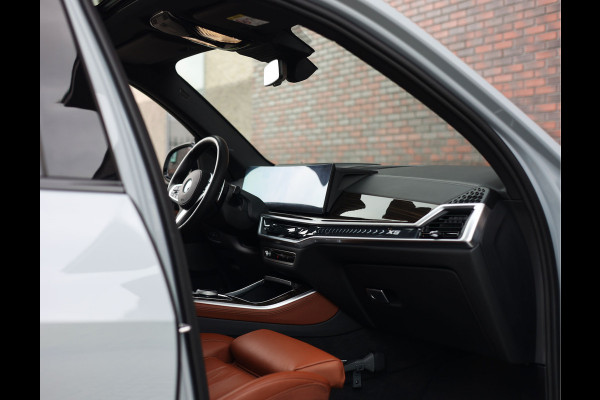 BMW X5 50e xDrive | Skylounge - Trekhaak - Tartufo