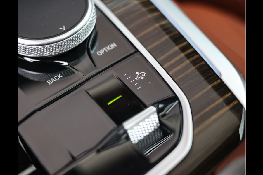 BMW X5 50e xDrive | Skylounge - Trekhaak - Tartufo