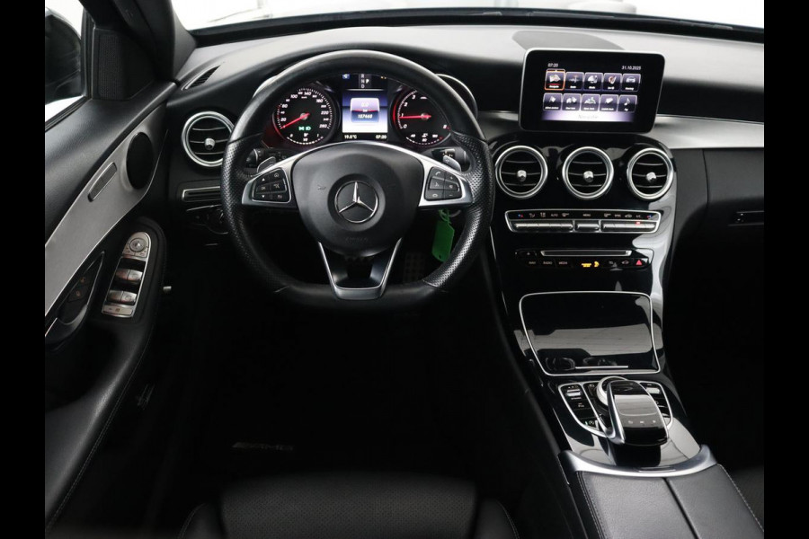 Mercedes-Benz C-Klasse 200 AMG Night | Leder | Stoelverwarming | Full LED | Park Assist | Navigatie | Climate control | Cruise control | Bluetooth
