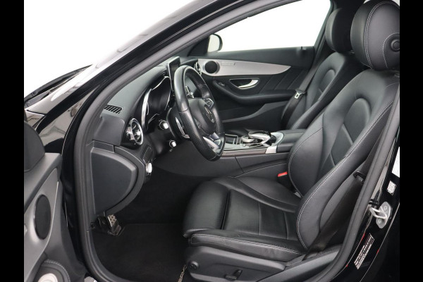 Mercedes-Benz C-Klasse 200 AMG Night | Leder | Stoelverwarming | Full LED | Park Assist | Navigatie | Climate control | Cruise control | Bluetooth