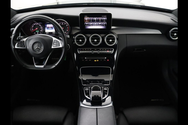Mercedes-Benz C-Klasse 200 AMG Night | Leder | Stoelverwarming | Full LED | Park Assist | Navigatie | Climate control | Cruise control | Bluetooth