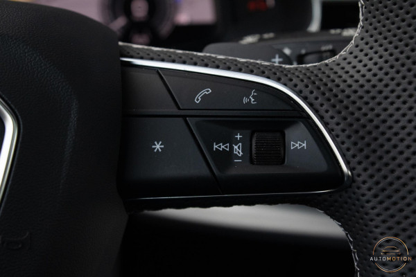 Audi Q8 60 TFSI e quattro Competition SQ8  PANO  CAM  ACC  LANE ASS  TREKHAAK LUCHTVERING